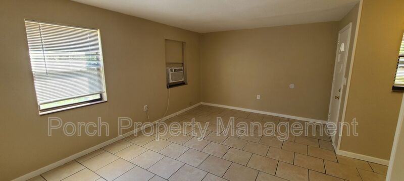 102 Ellis Dr #B - Photo 2 of 9