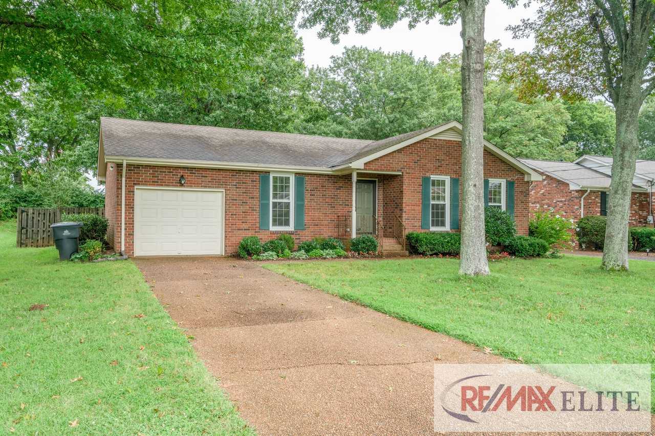 5640 Oakes Drive - Photo 3 of 30