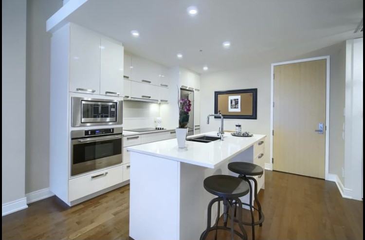 2480 Rue des Nations #404