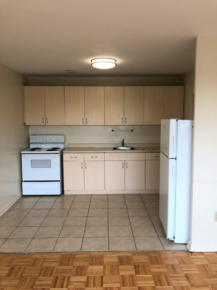 3286 Weston Road #401