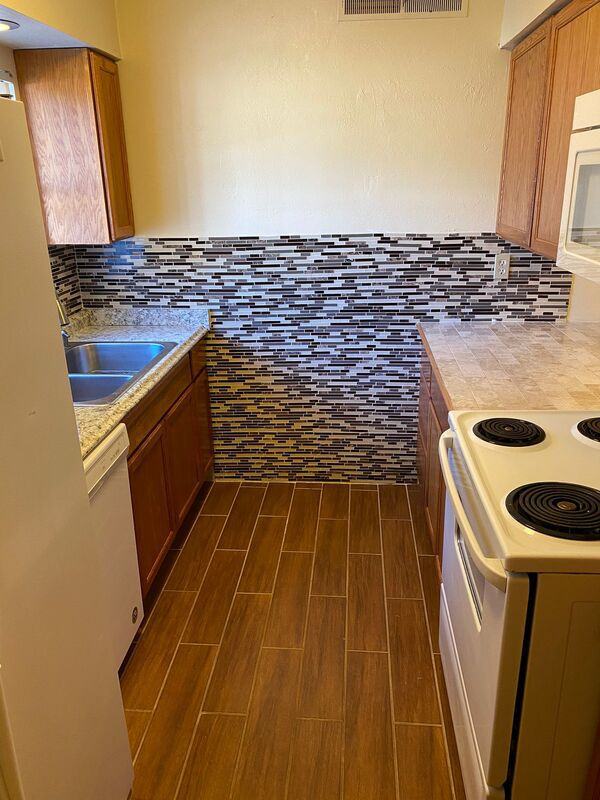 1950 1950 Paine Avenue - I-35 #I35 - Photo 3 of 11