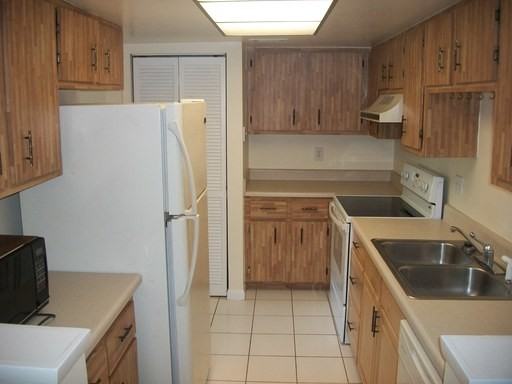 500 Catalina Rd #208 - Photo 3 of 12