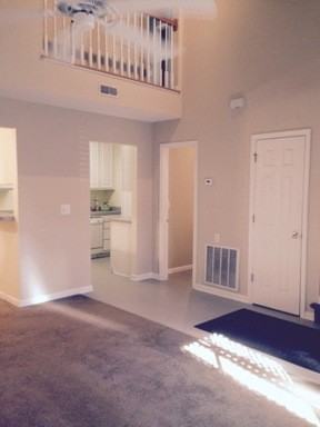 1424 Brockman Cir - Photo 3 of 9
