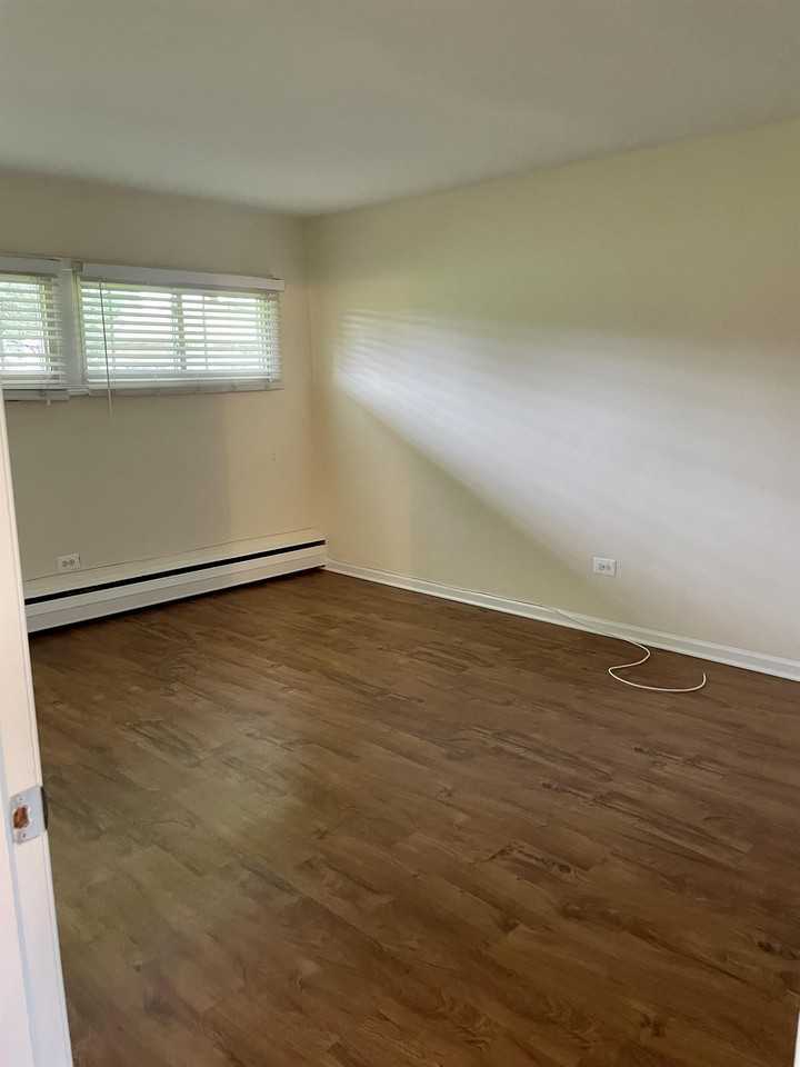 12 Accera Dr #12 - Photo 3 of 7