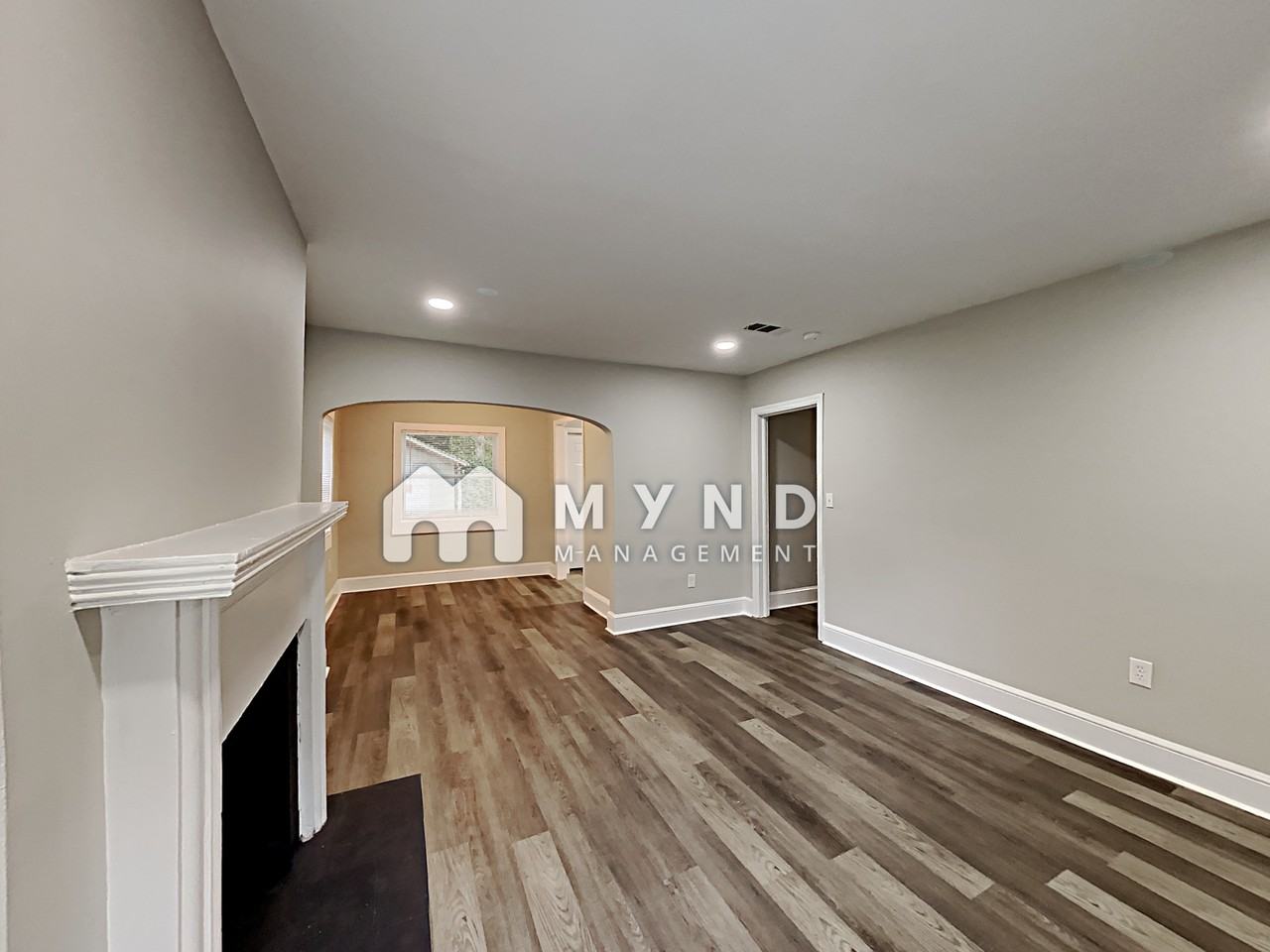 1376 Westmont Rd Sw - Photo 3 of 14