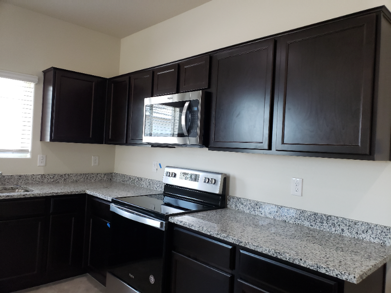 354 N 17th Pl - Photo 5 of 15