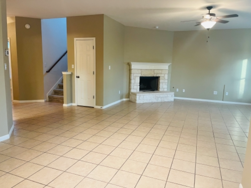 2133 Callingwood Dr - Photo 2 of 30