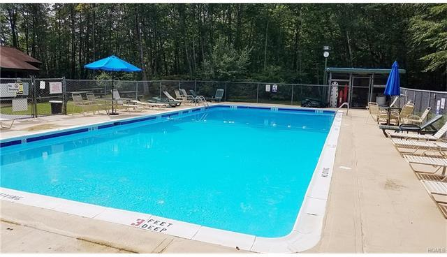 Fox Run Ln - Photo 3 of 9