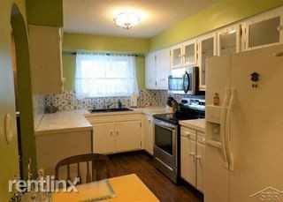 205 Kennely Rd - Photo 2 of 13