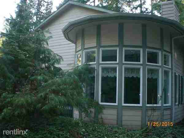 481 E Aletha Pl - Photo 2 of 10