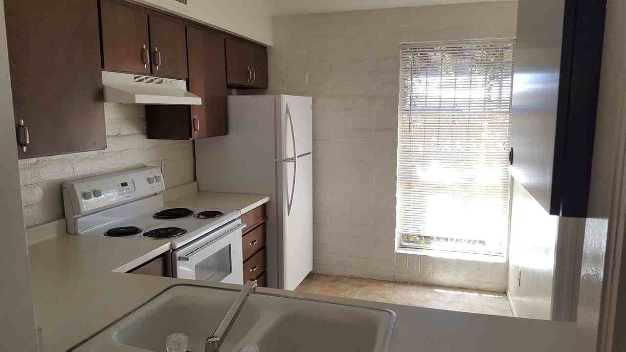 2875 N Tucson Blvd #48 - Photo 2 of 15