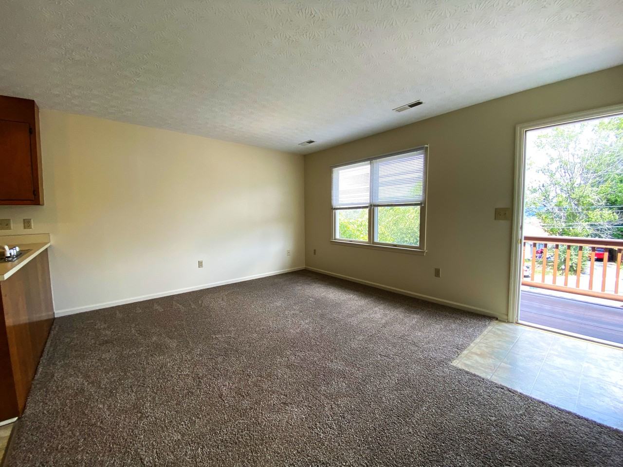 815 Western Rd - Photo 2 of 15