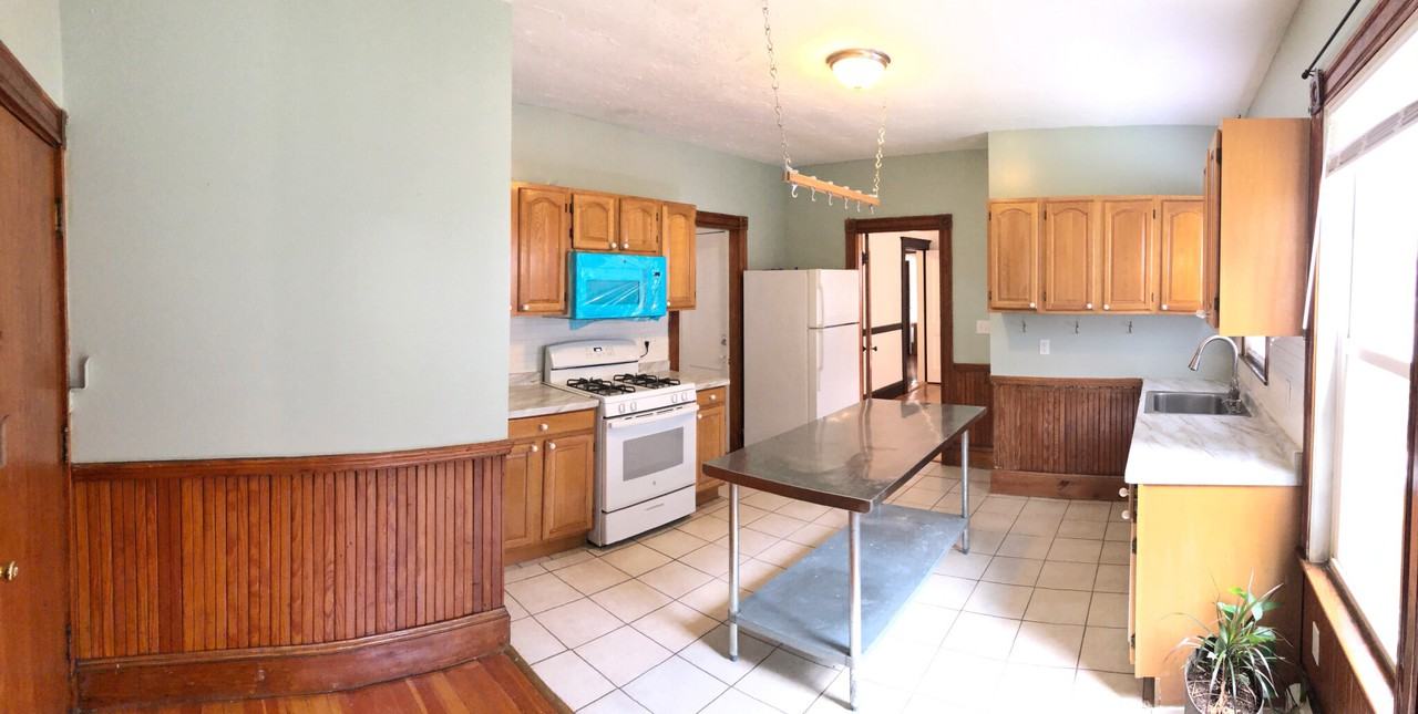 56 Larchmont St #1 - Photo 2 of 24