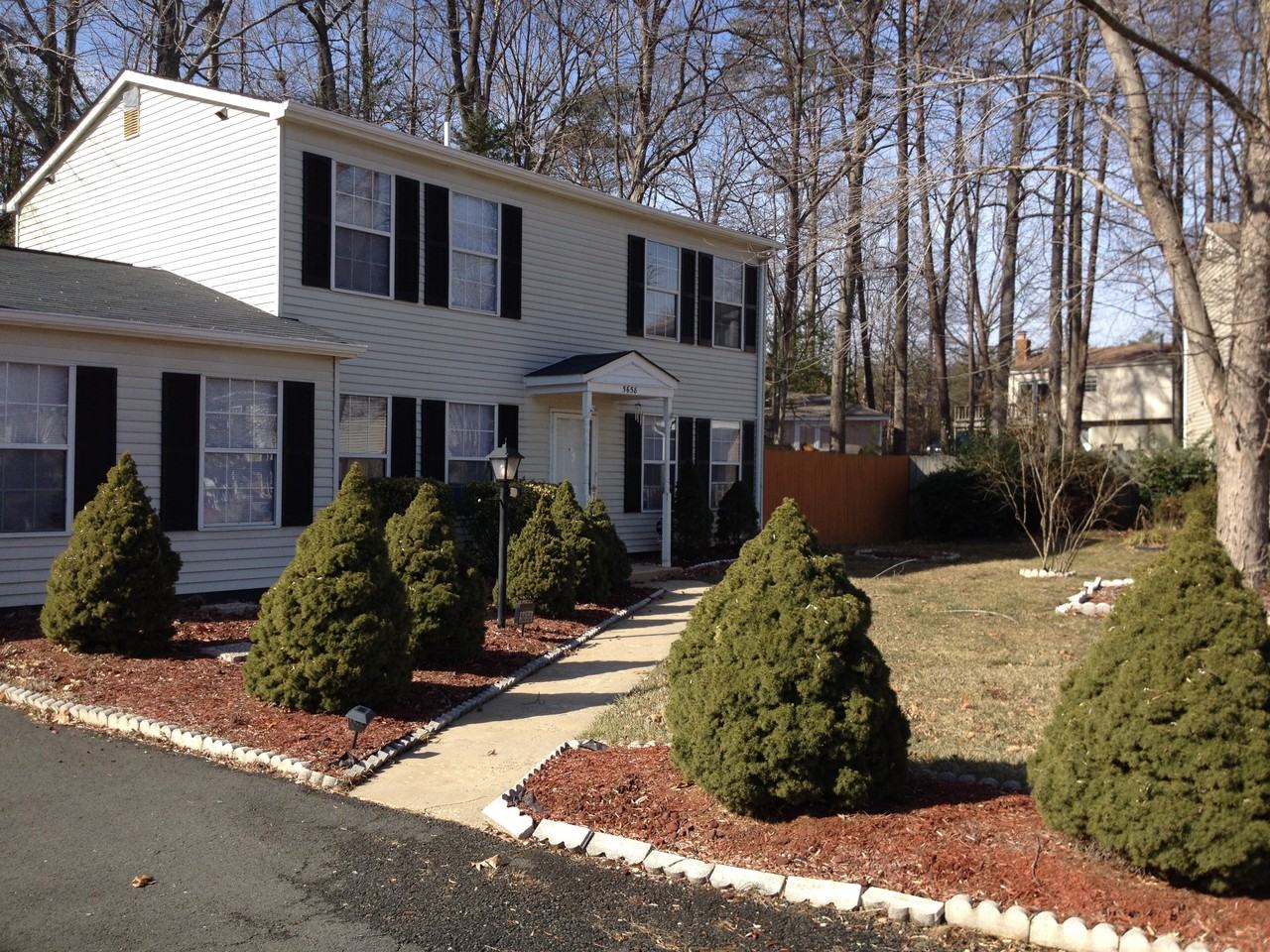 5658 Smallwood Ct - Photo 2 of 13