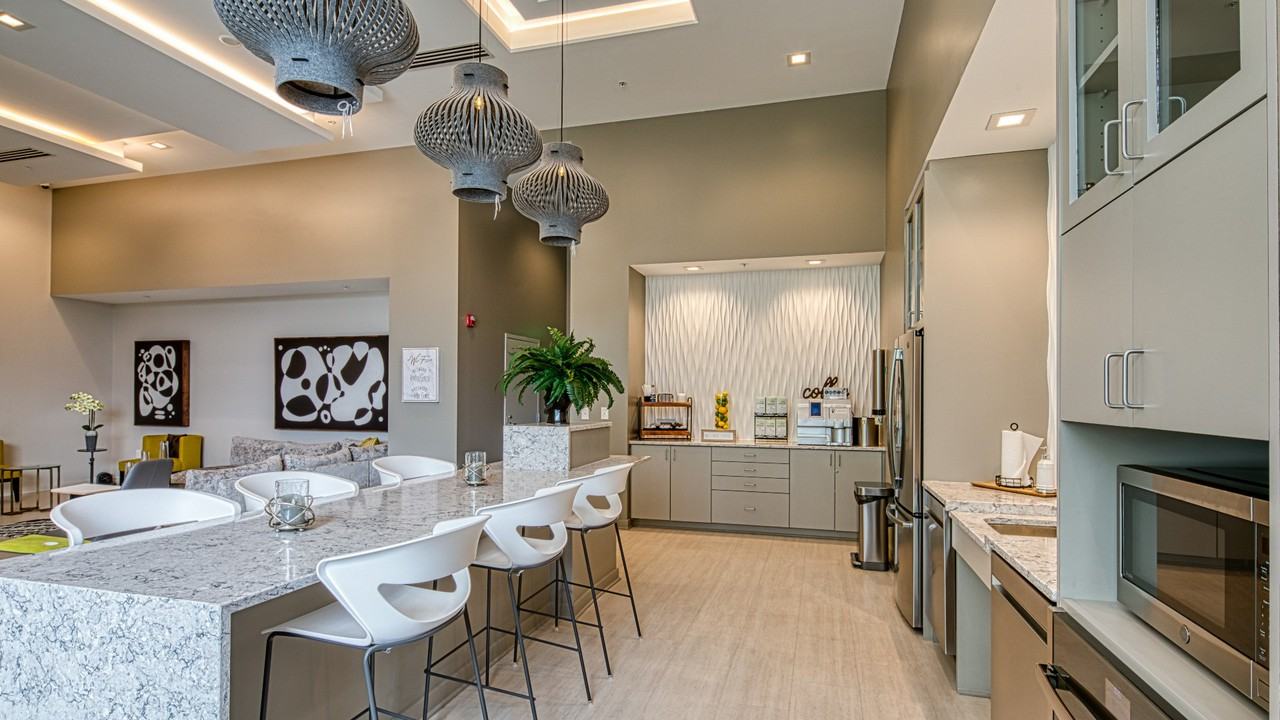 Helix - Photo 5 of 45