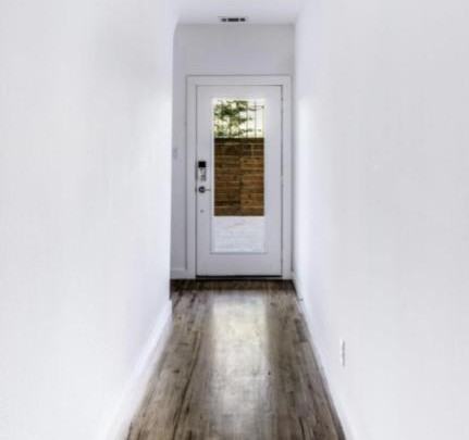 1715 Bennett Ave - Photo 2 of 7