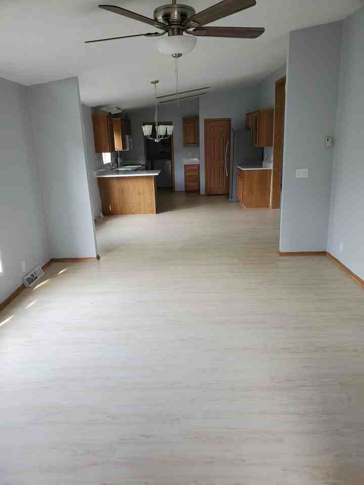 409 Erie Street - Photo 3 of 12