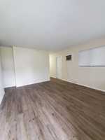 featured image of 4104 Desoto Ave #4104