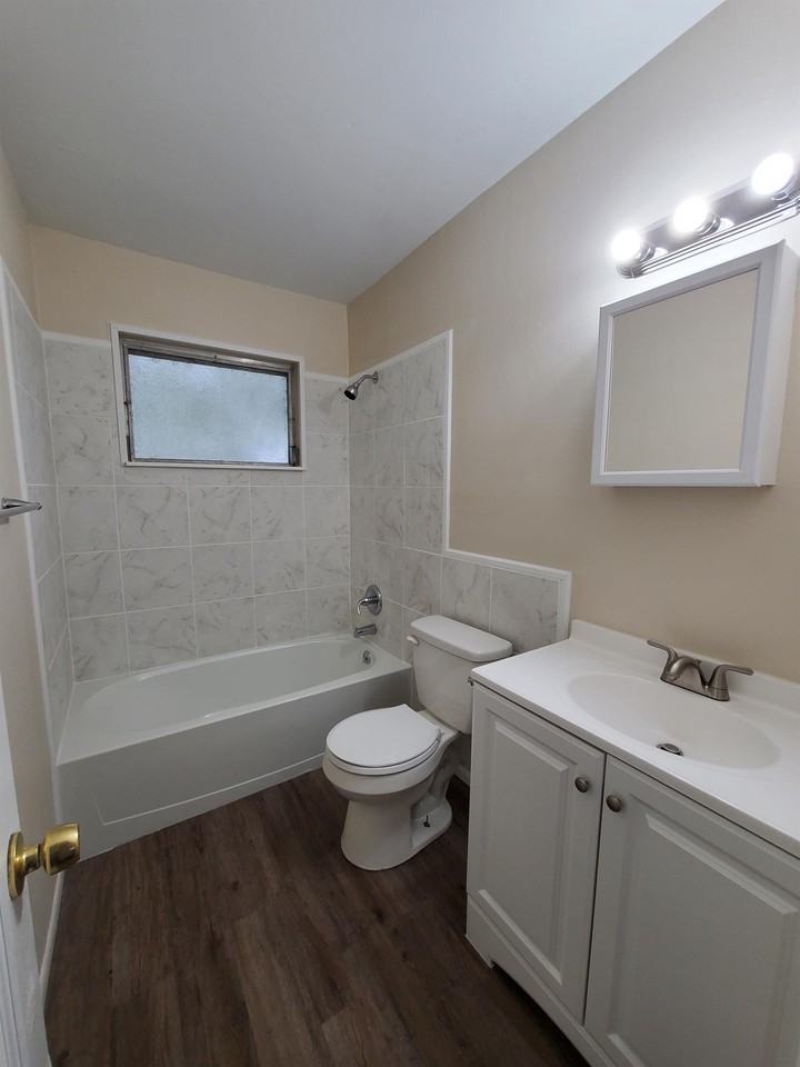 4104 Desoto Ave #4104 - Photo 4 of 7