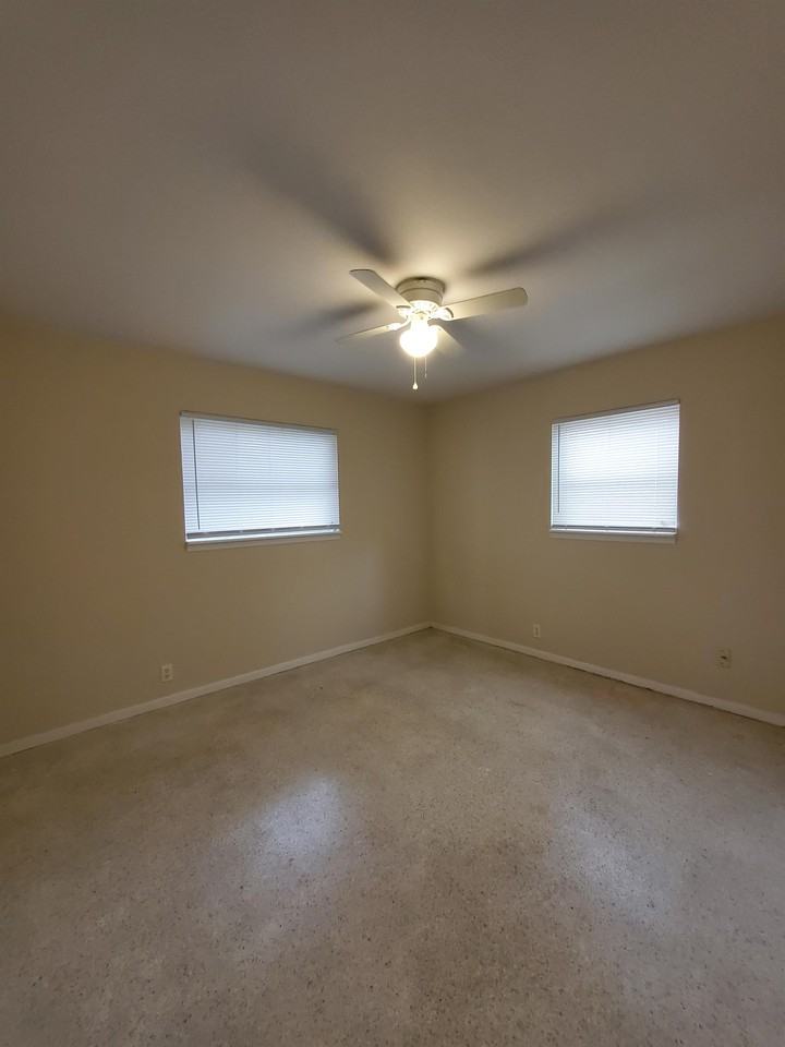 4104 Desoto Ave #4104 - Photo 5 of 7