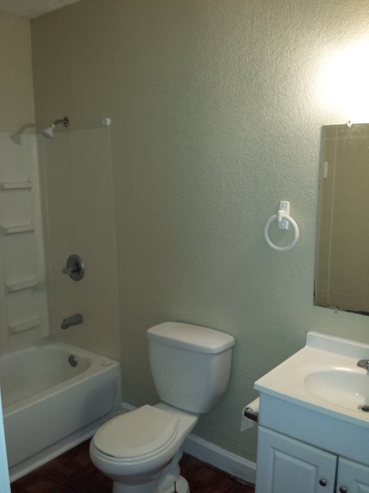 3143 Magnolia Street #B - Photo 3 of 8