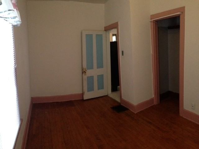 969-971 Shawano Ave - Photo 2 of 11