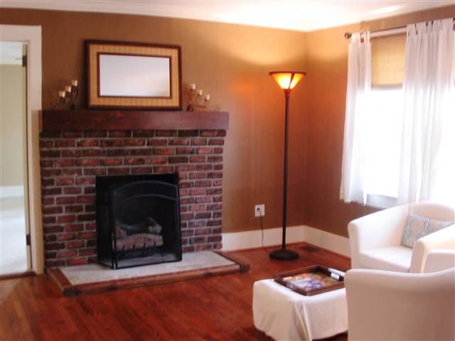 7010 Mountain View Rd - Photo 2 of 23