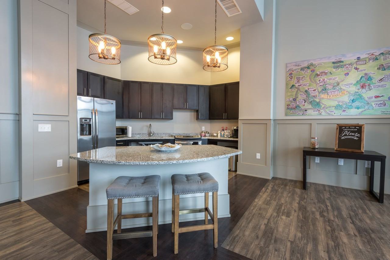 The Franklin at Crossroads - Photo 2 of 24