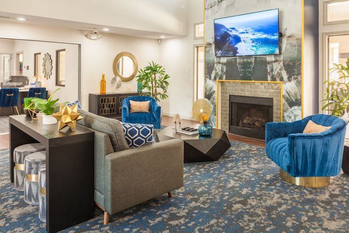 AYA ABQ - Photo 4 of 31