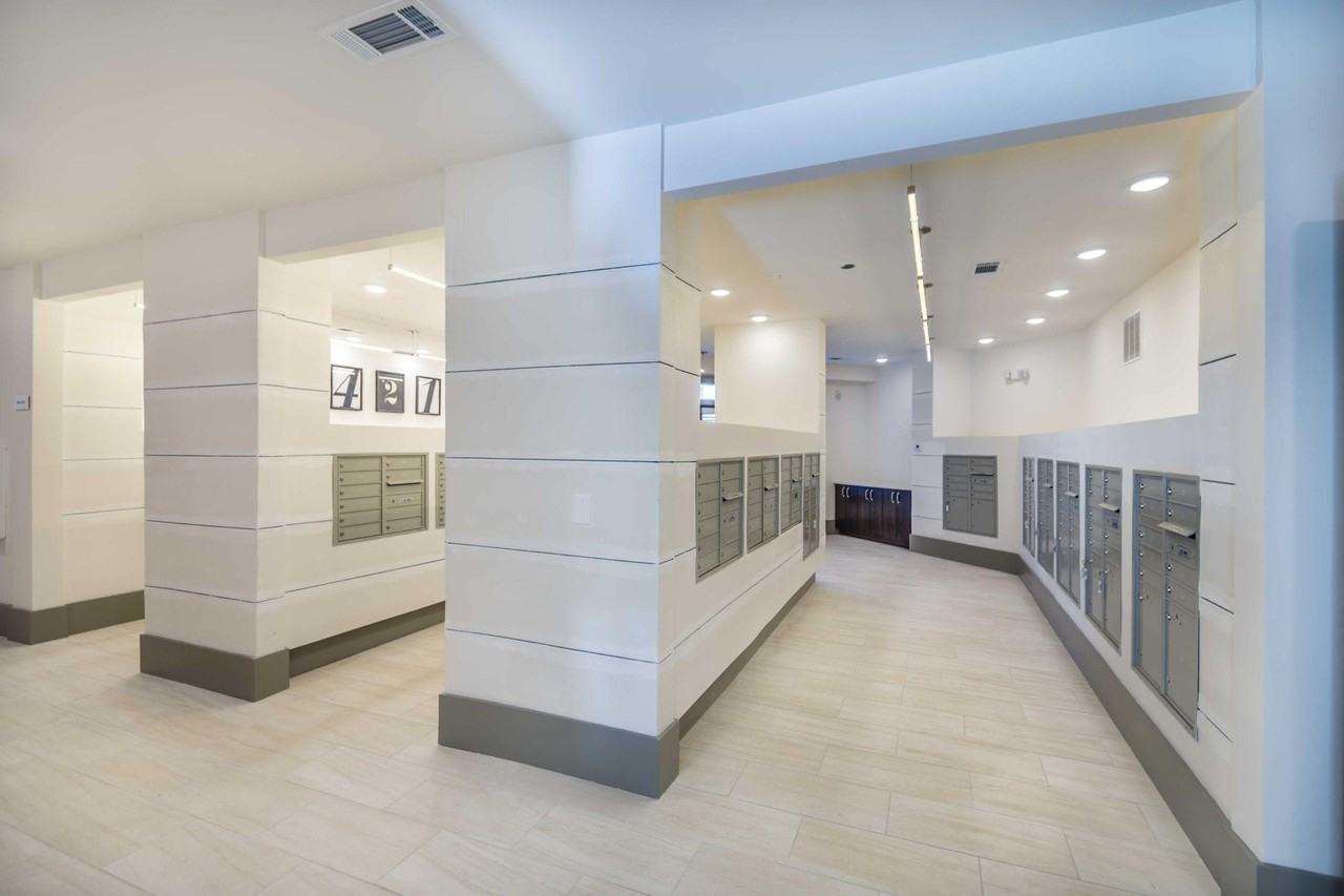 Leigh House - Photo 4 of 40