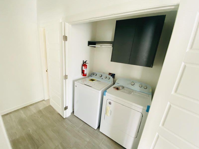 909 W Carmel Ave Apt 3 - Photo 7 of 11