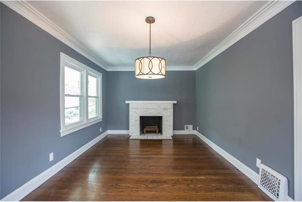 5919 Kenwood Ave #1 - Photo 7 of 17