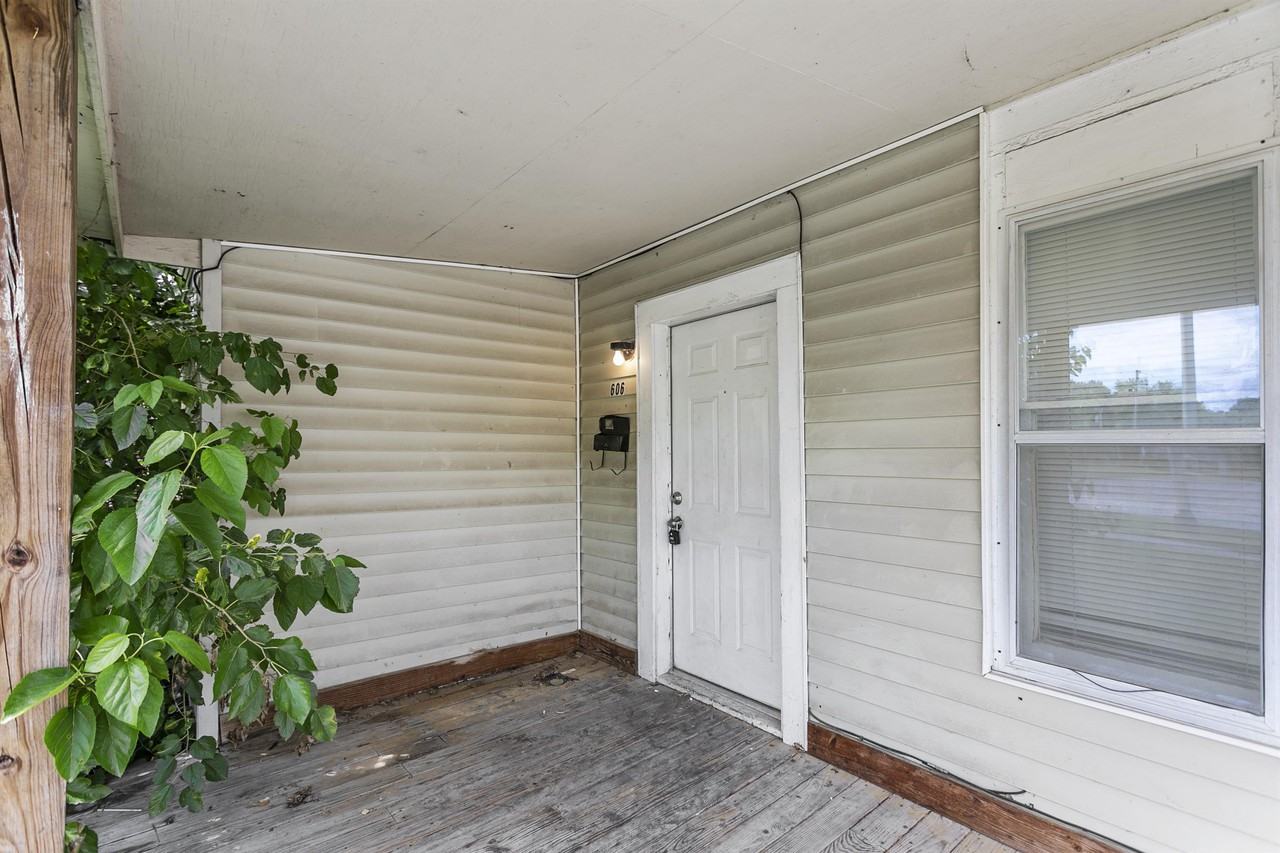 606 Fairground Ave #1 - Photo 3 of 19