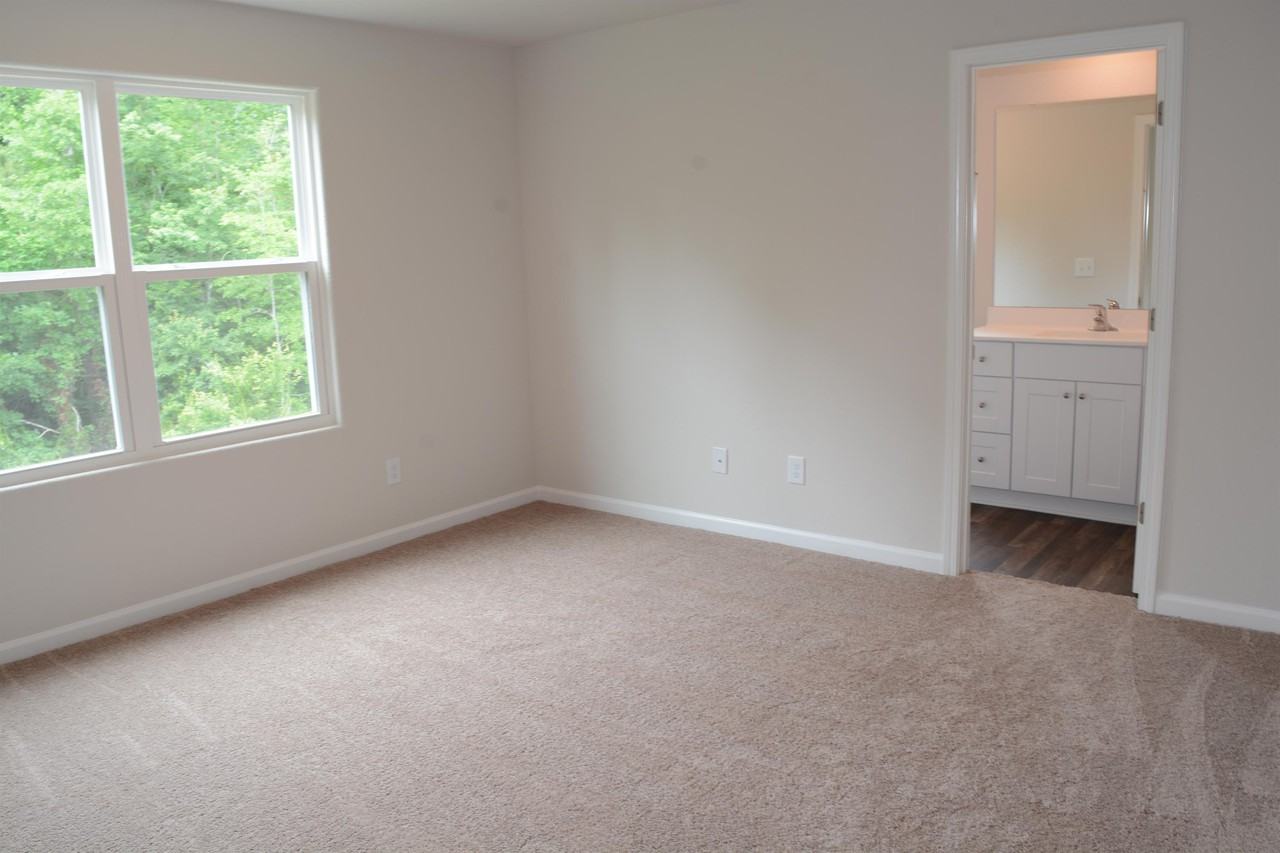 258 Yorktown Ln #1 - Photo 5 of 11