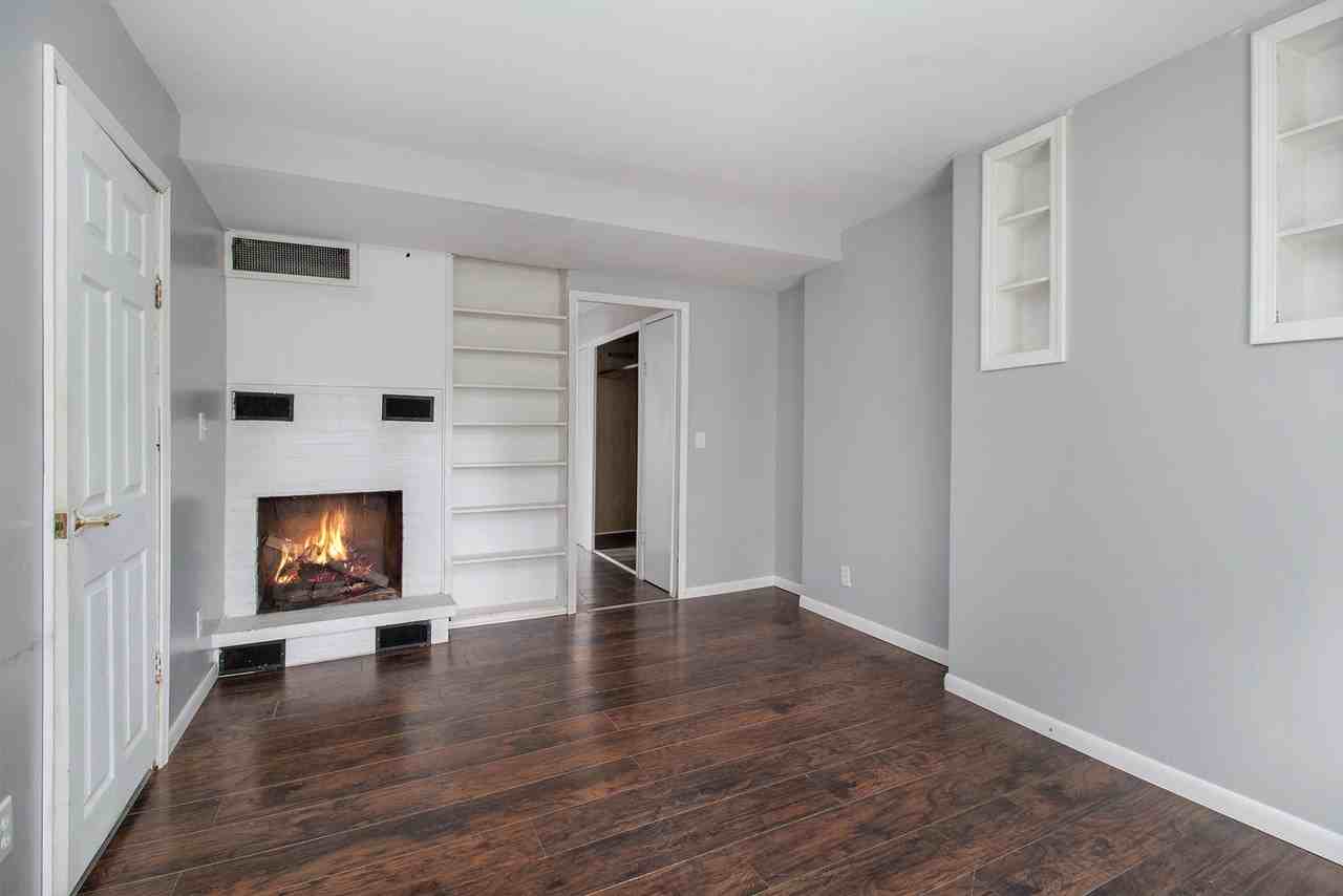 3215 Grand Prairie Rd #B - Photo 6 of 9