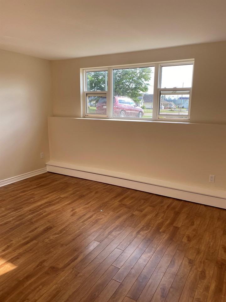 61 Anderson Rd #100 - Photo 4 of 8