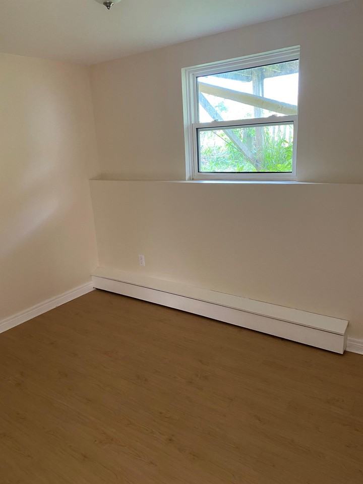 61 Anderson Rd #100 - Photo 5 of 8