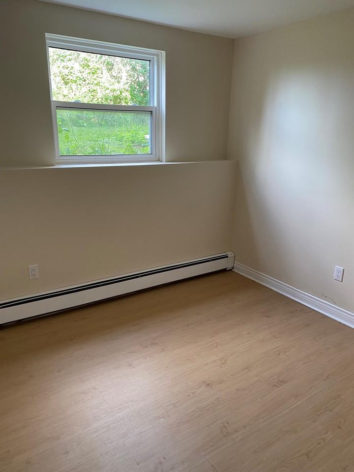 61 Anderson Rd #100 - Photo 6 of 8