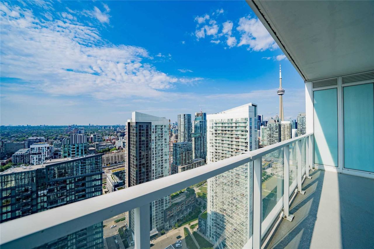 17 Bathurst Street #4509