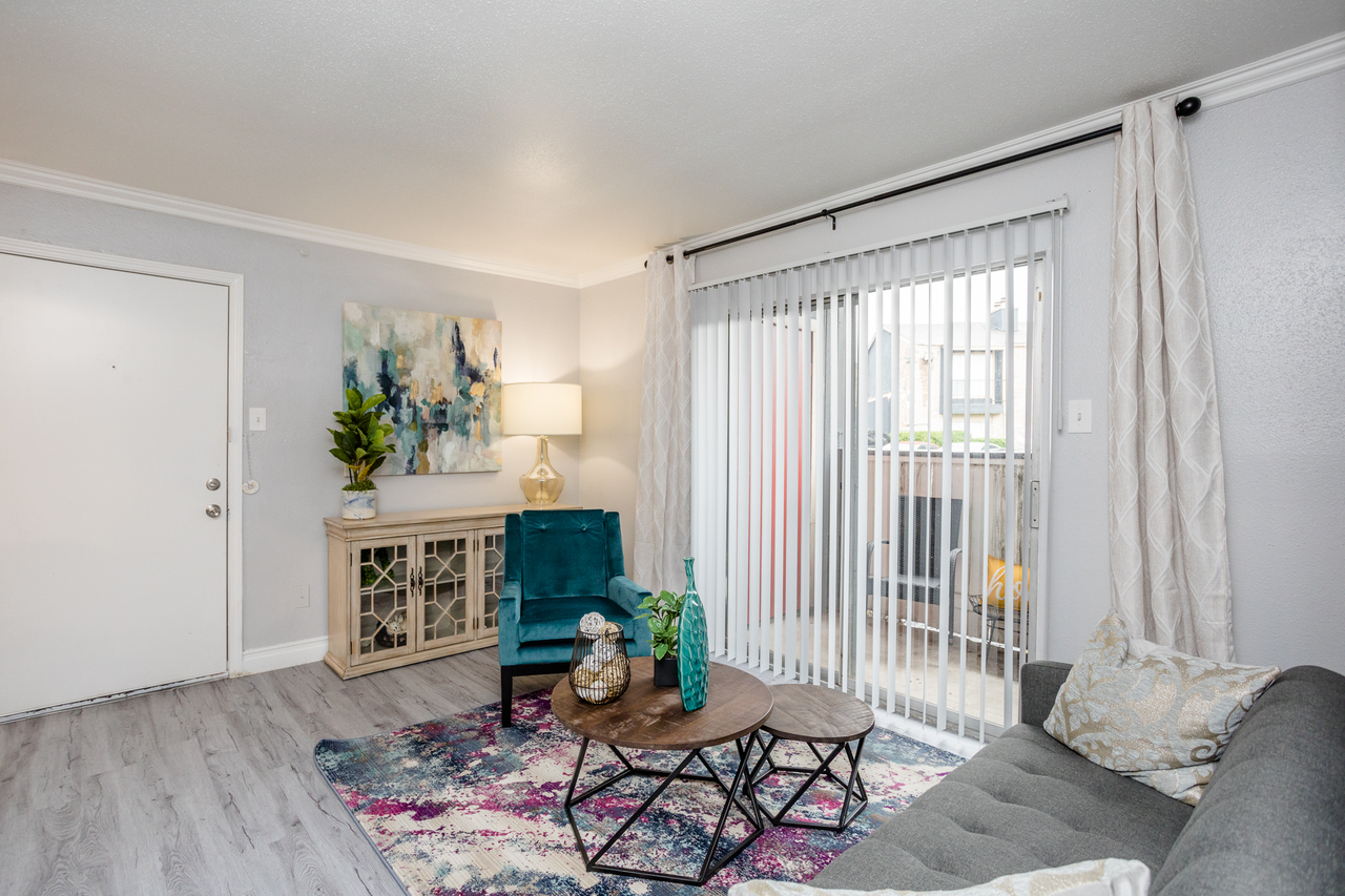 Villa Luna Apartments 2600 Westridge St, Houston, TX 77054 Zumper