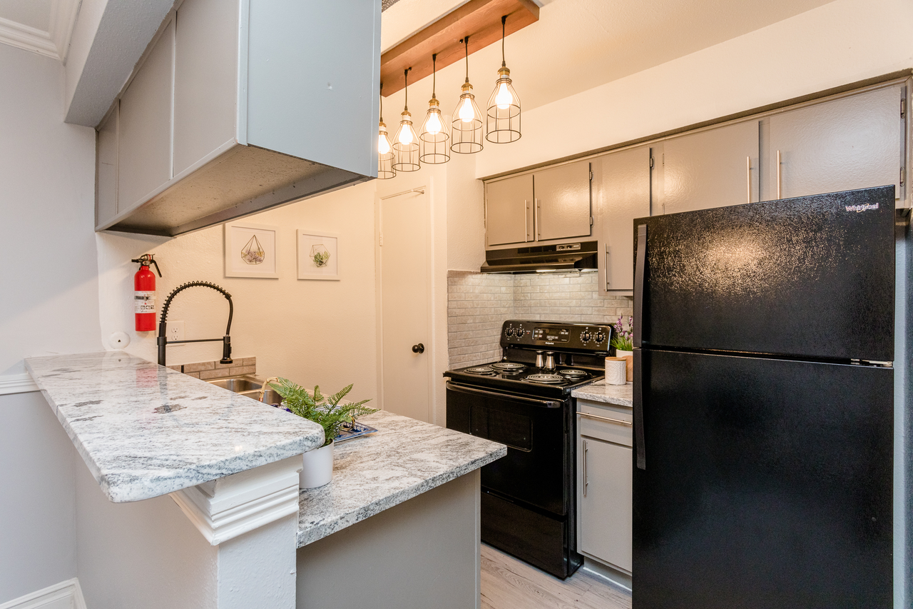 Ridge Point Apartments - Photo 7 of 50