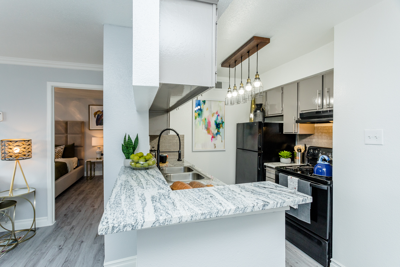 Villa Solano Apartments - 2501 Westridge St Houston TX | Zumper