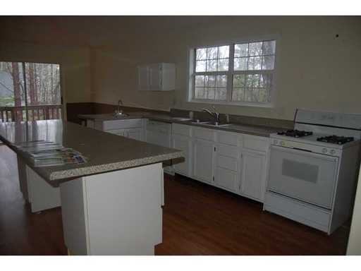 133 Cherokee Dr S - Photo 3 of 6