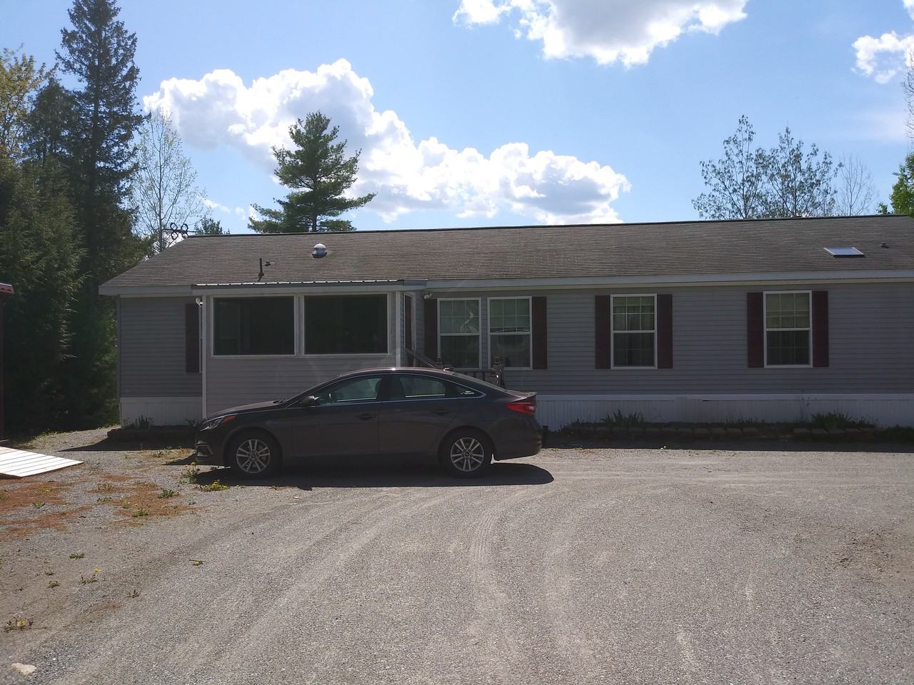 187 Boynton St - Photo 3 of 4