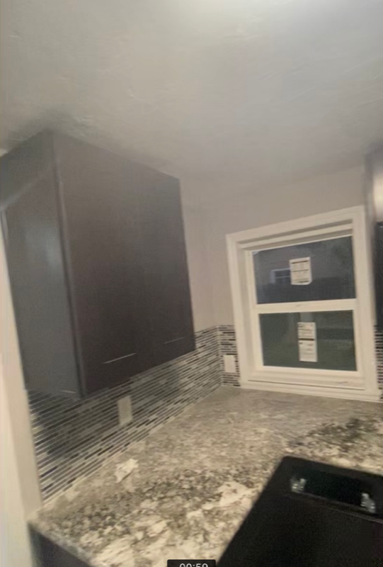 652 Ne Congress Ave - Photo 5 of 7