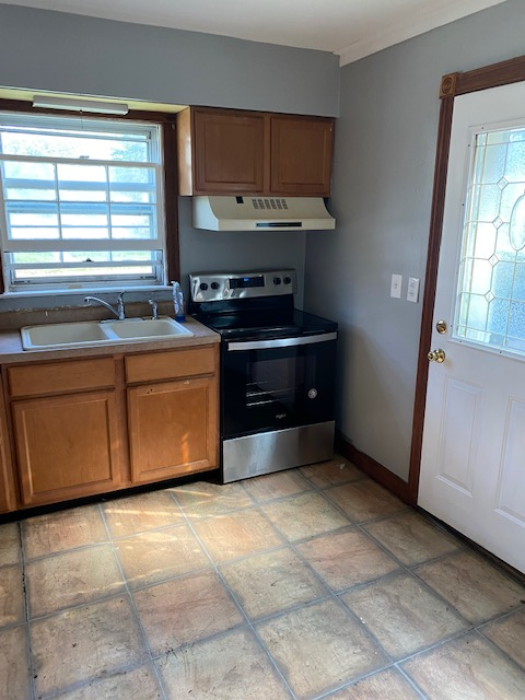 1403 Gordon Ave - Photo 3 of 12