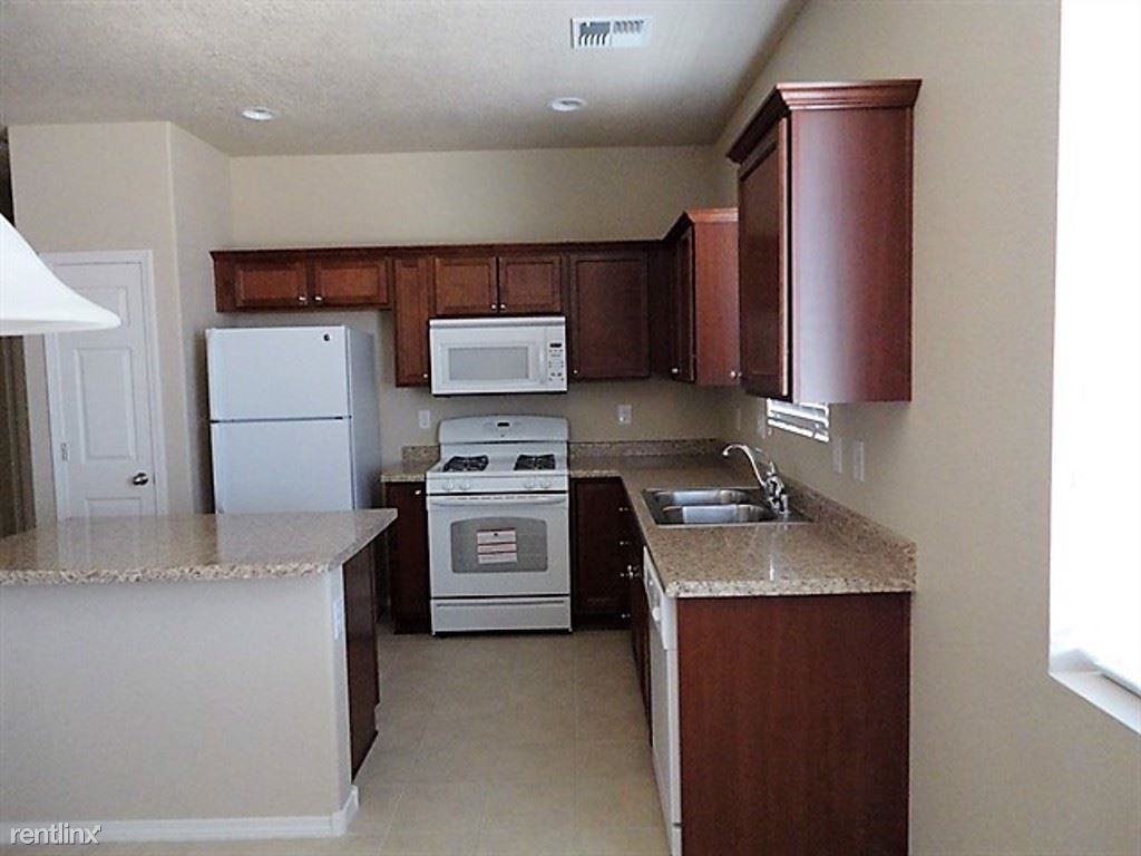 2708 Moon Shadow Dr Ne - Photo 2 of 4