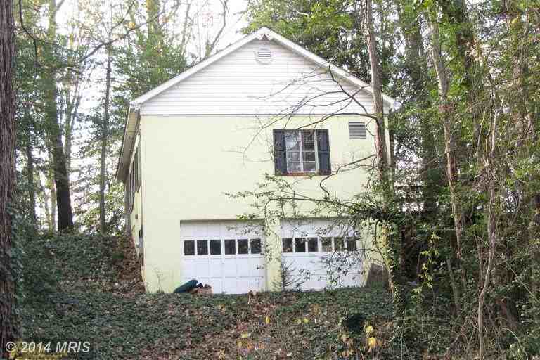 446 Park Creek Rd - Photo 3 of 3