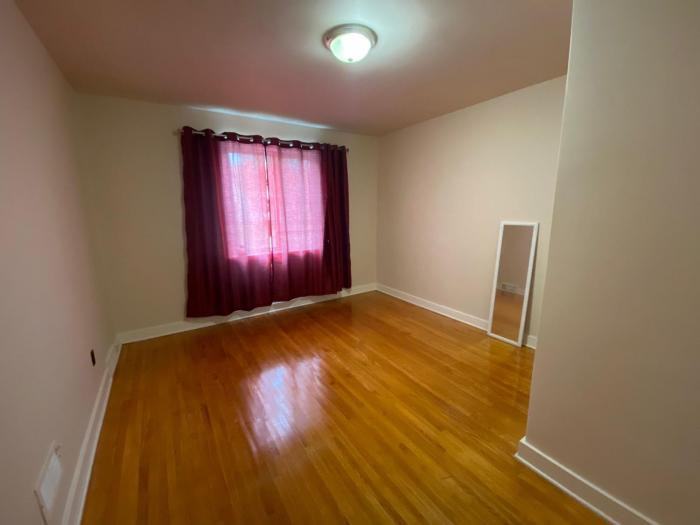 708 Arlington St - Photo 2 of 7