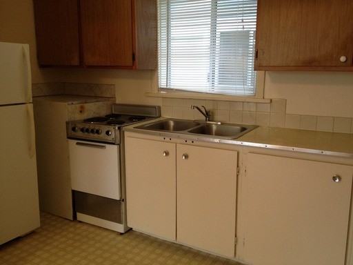 1268 Juniper St - Photo 2 of 6